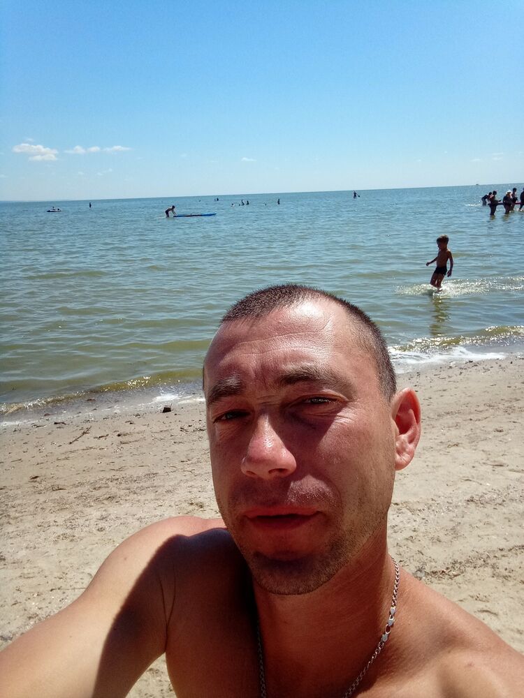  46041140  , 40 ,    