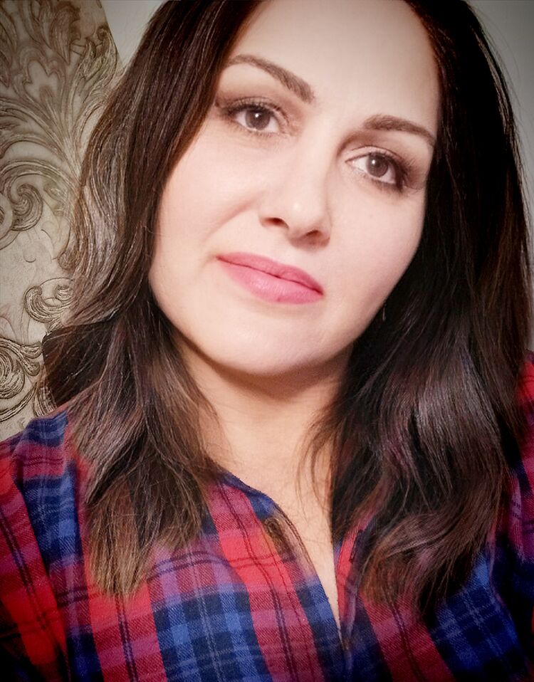  53717900  Tamara, 54 ,    