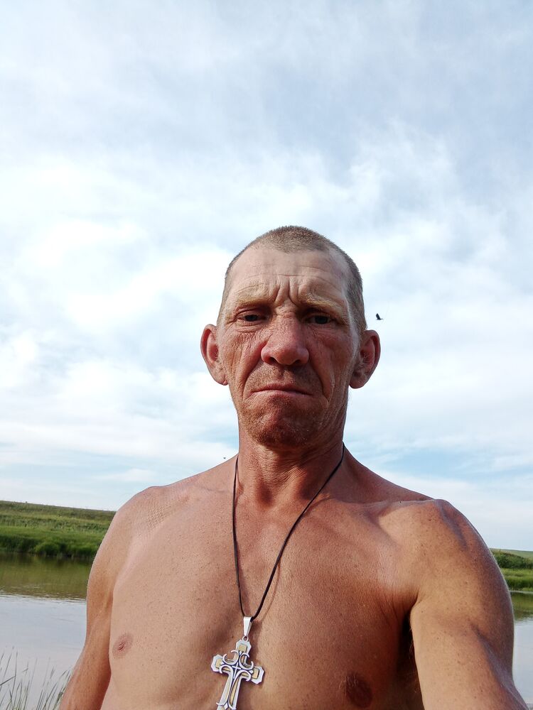  28053380  , 44 ,    