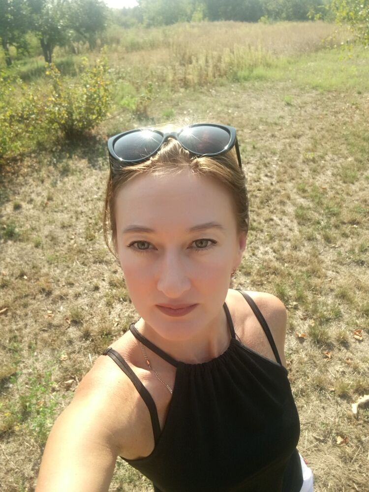  18352470  ZHANNA, 48 ,    