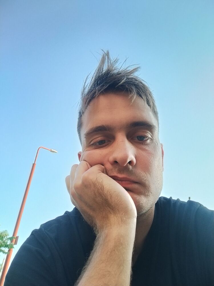  53046510  , 27 ,    