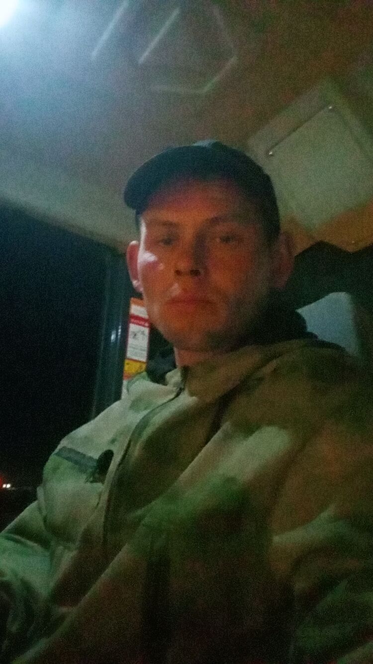  42556240  , 33 ,    