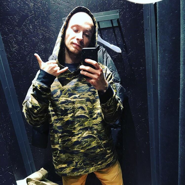  31862770  Nikita, 27 ,    