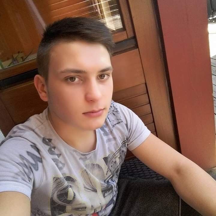  ,   Sergiu, 31 ,   ,   , c 