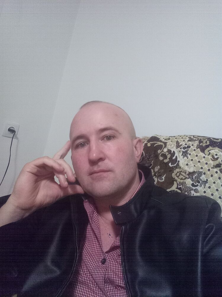  ,   Eu, 32 ,   ,   