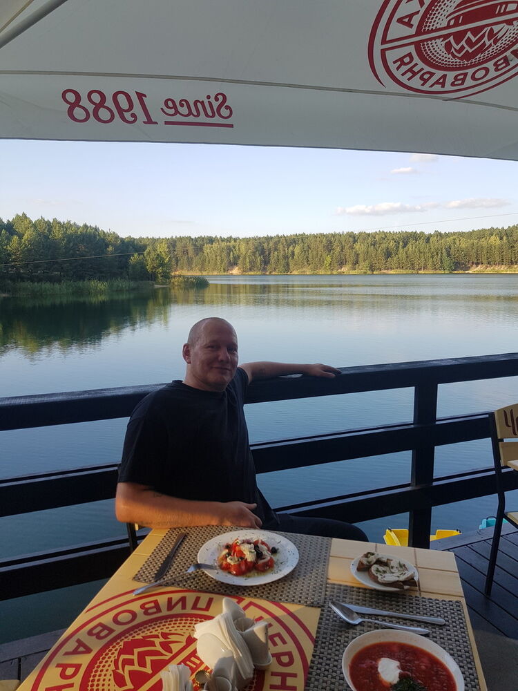 ,   Ivan, 44 ,   ,   , c 