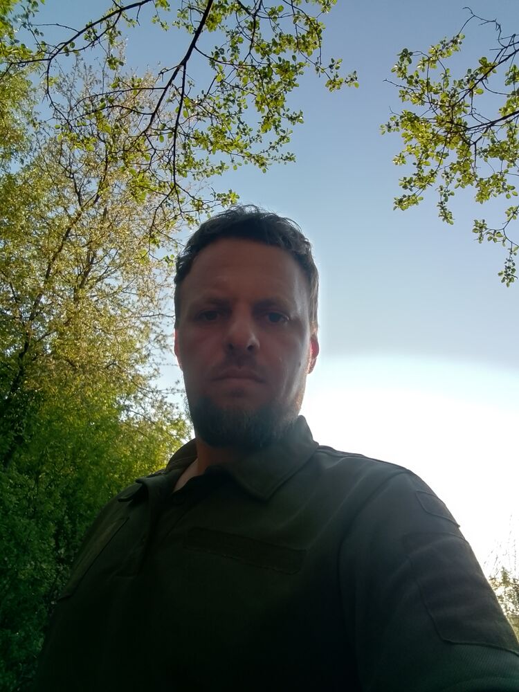  ,   Aleks, 37 ,   ,   , c 