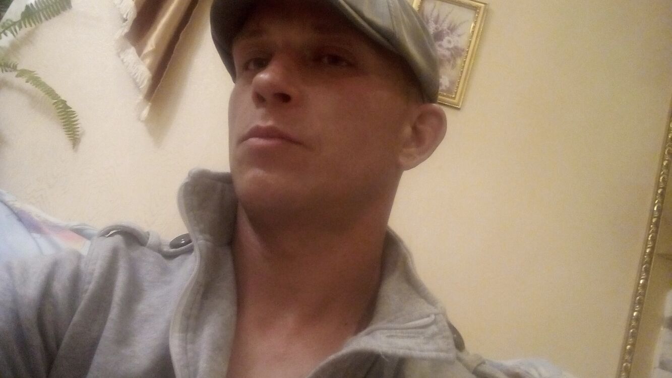  28708540  Evgeny, 42 ,    