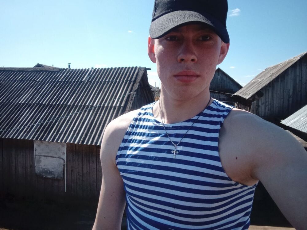  48152590  Aleksandr, 24 ,    