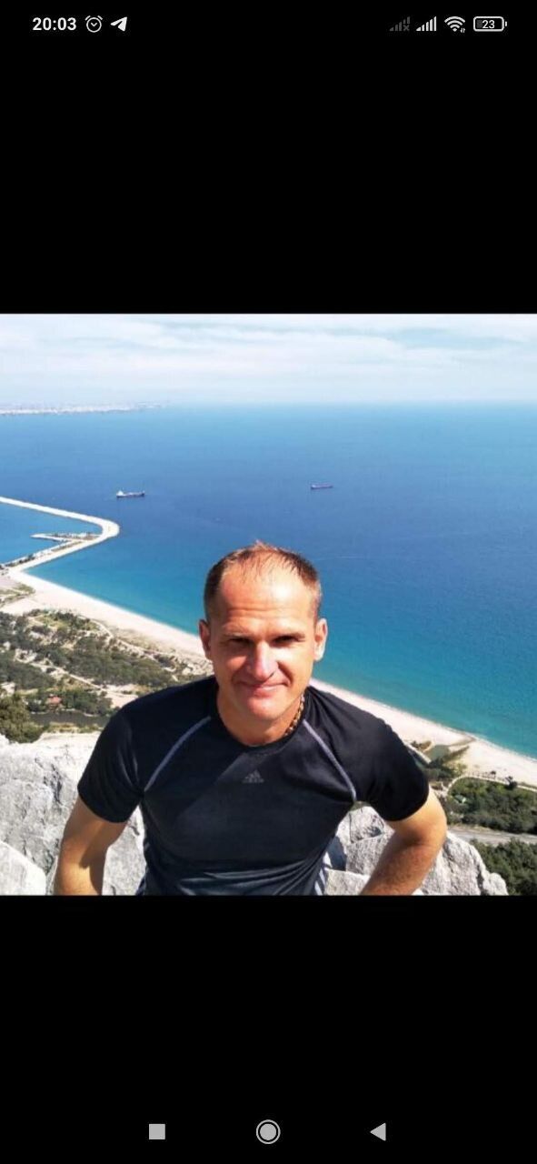 ,   Alex, 46 ,   ,   