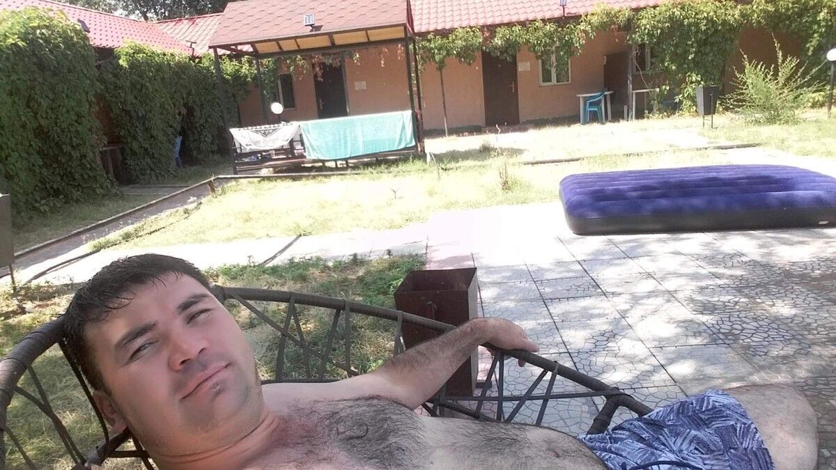  10480110  Sasha, 43 ,    