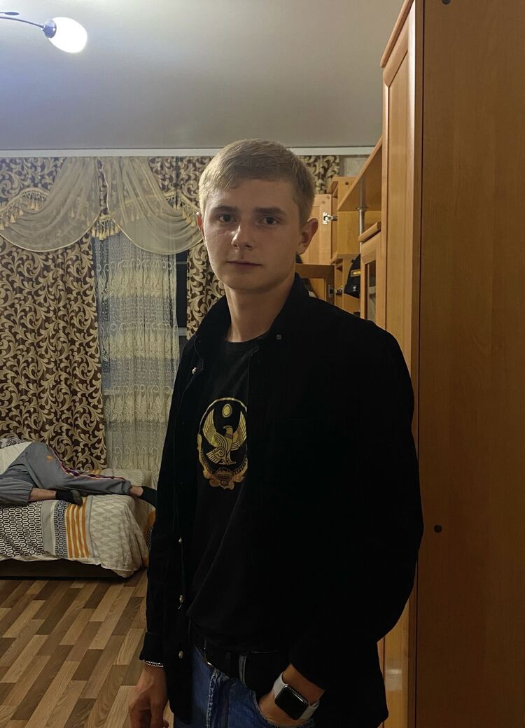  45931740  , 21 ,    