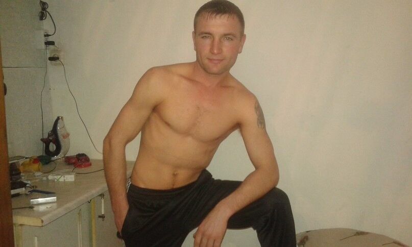  8602960  Ivan, 38 ,    