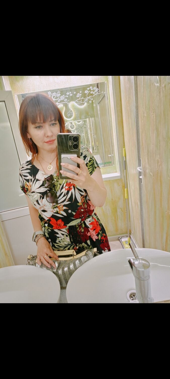  48850490  Alenka, 40 ,    