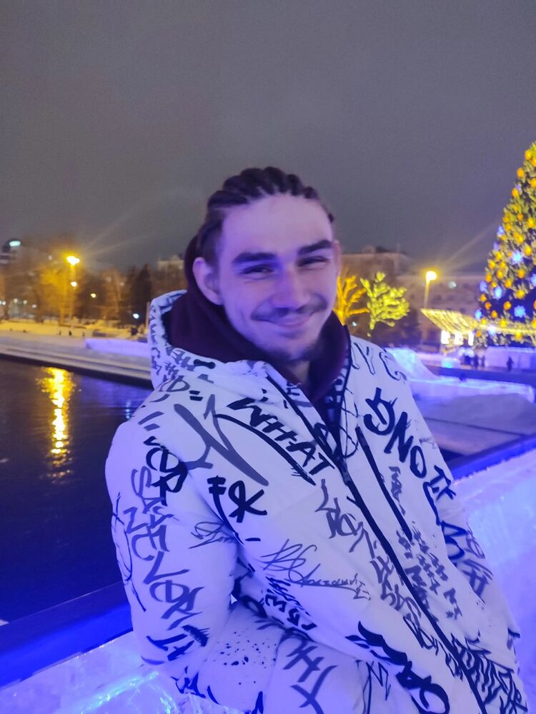  53447620  Vadim, 24 ,    