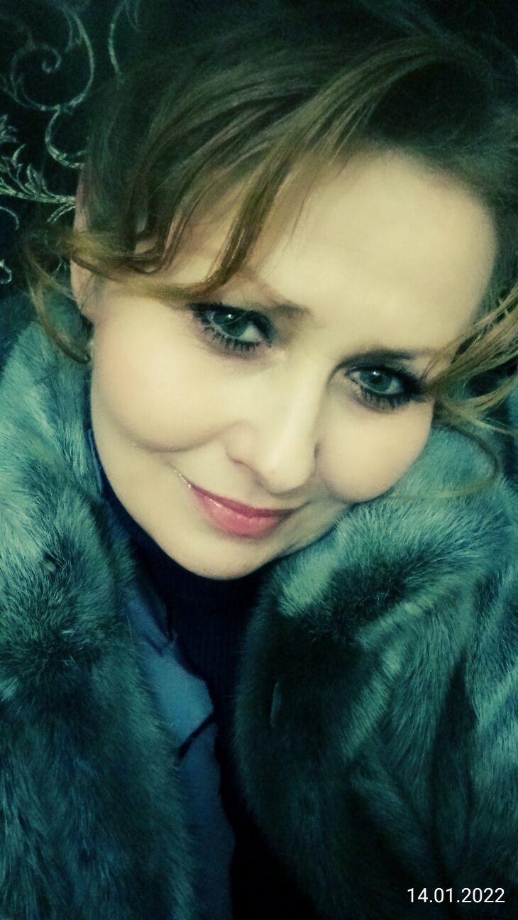  29107820  Eleonora, 47 ,    