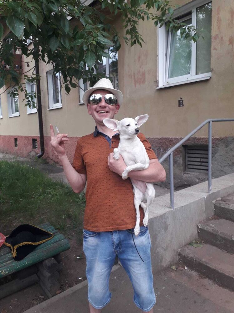  44841870  , 37 ,    