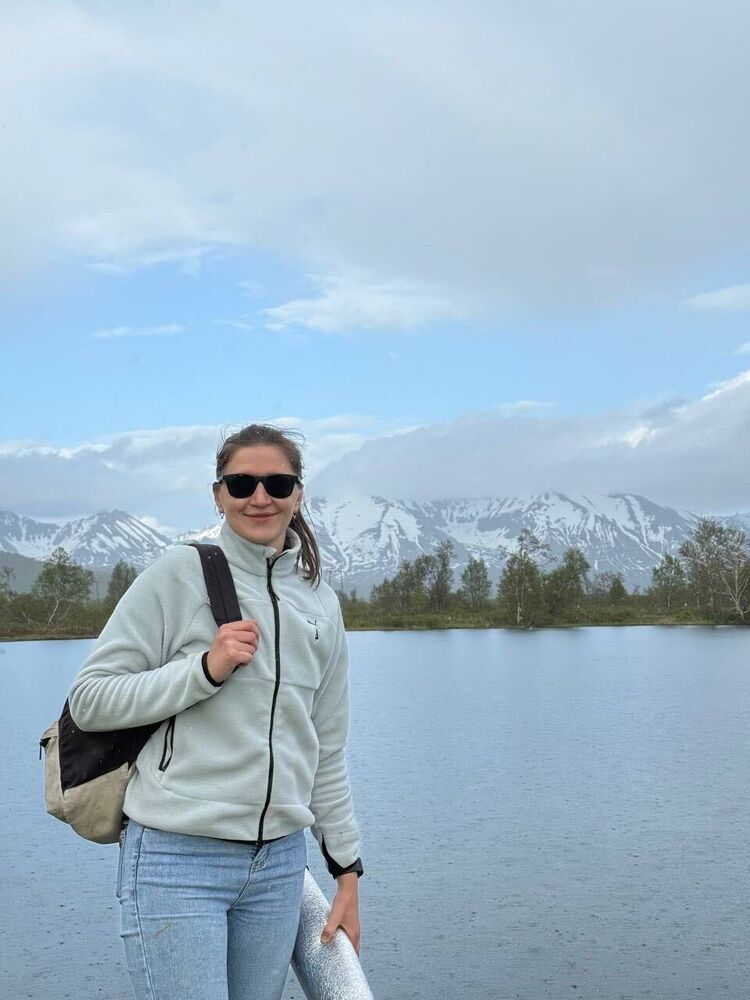  54732490  Tanya, 29 ,    