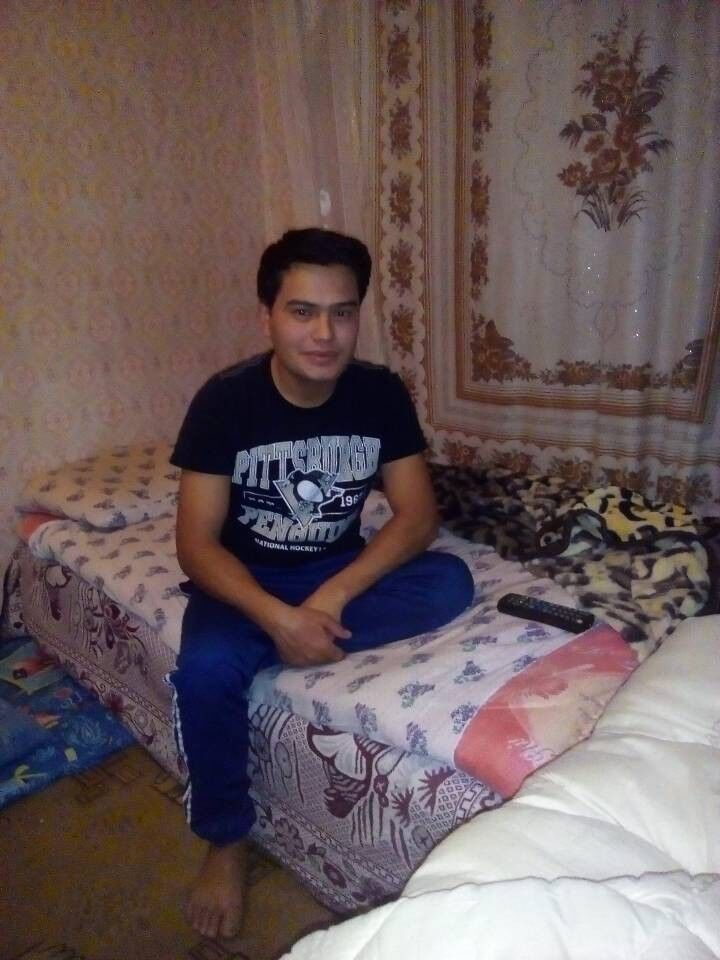  -,   Artur, 36 ,   ,   , c 