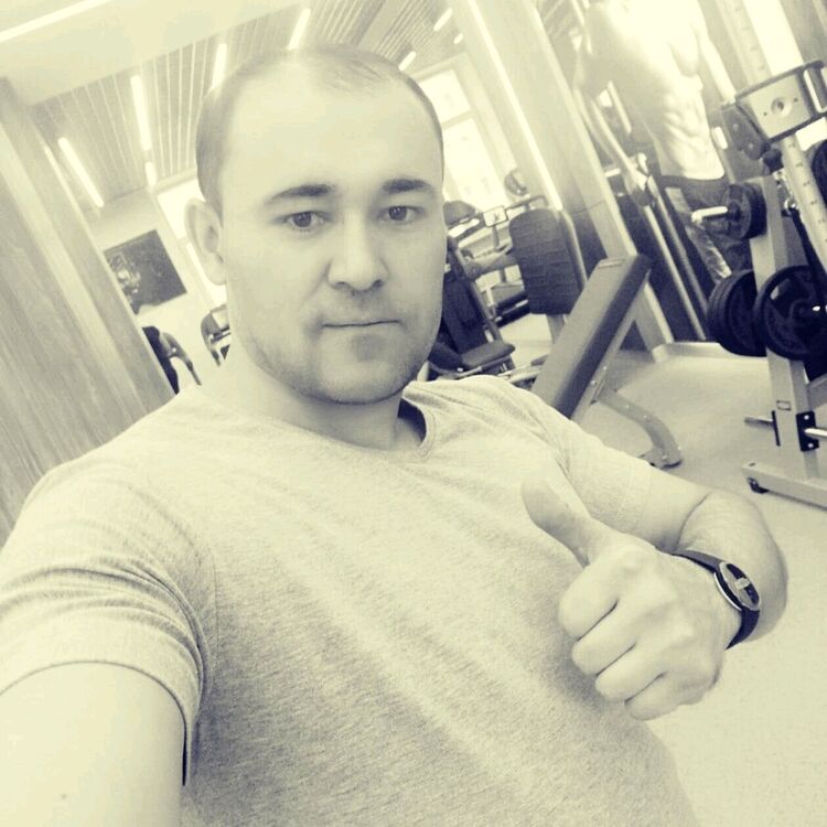  52600720  ZAKHAR, 45 ,    