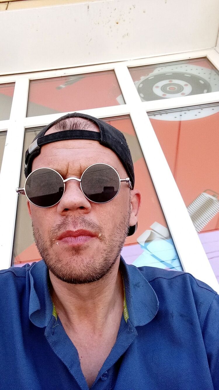  ,   Andrey, 47 ,   ,   