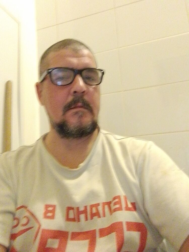  42319730  , 49 ,    