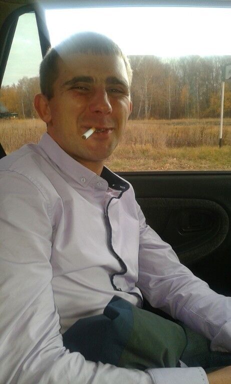  ,   Denis, 43 ,  