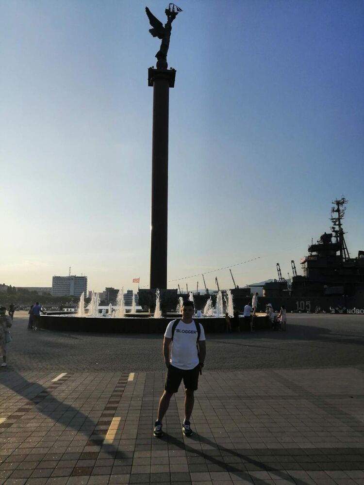  ,   Anton, 41 ,   ,   , c 