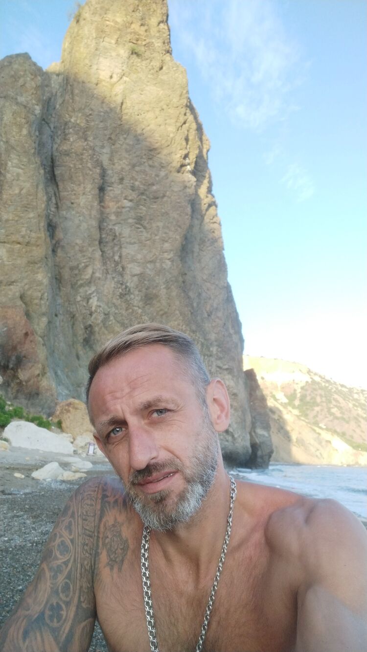  48859460  , 44 ,    