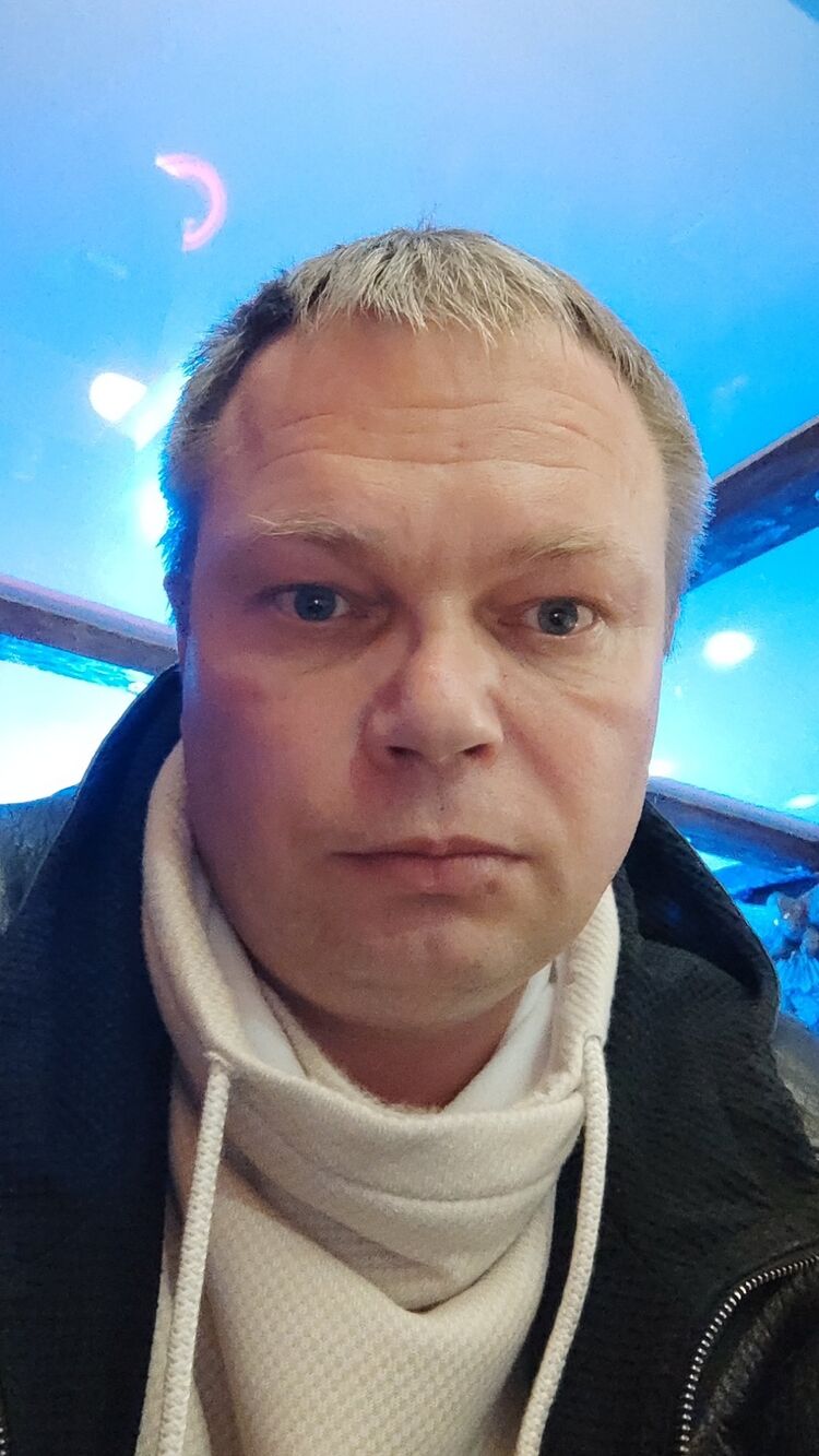  ,   Sergey, 48 ,   ,   