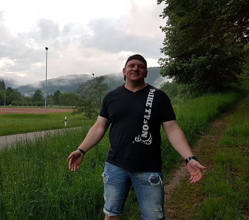  36711190  , 42 ,    