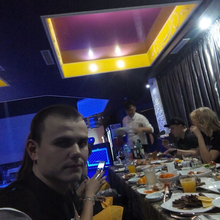  17827130  ALEXANDR, 32 ,    