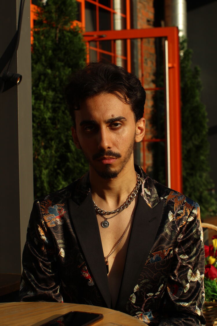 ���������� ������, ���� ������� Sharaf, 27 ���, ������������ ��� ����� � ���������, c�������� ���������