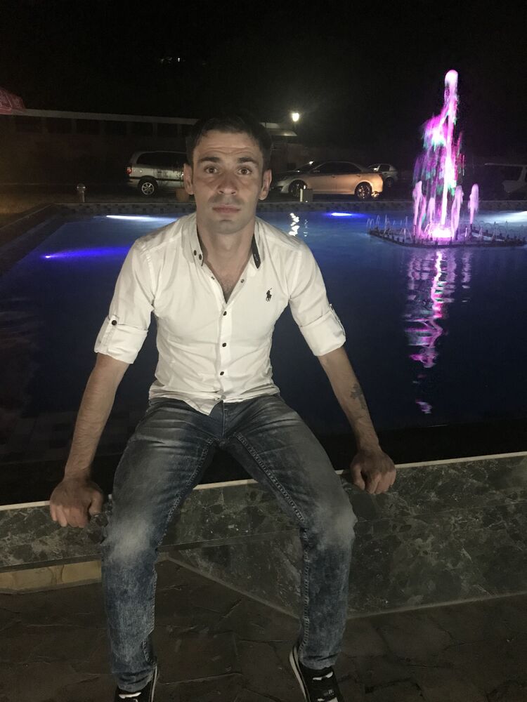  ,   Arsen, 33 ,   ,   