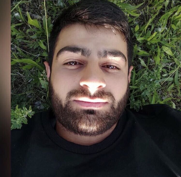  28348300  Ali, 25 ,    