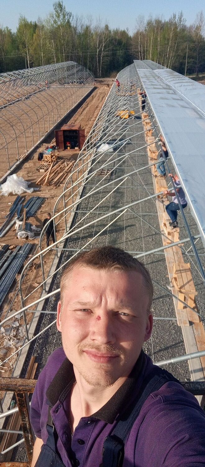  42444410  Aleksei, 25 ,    