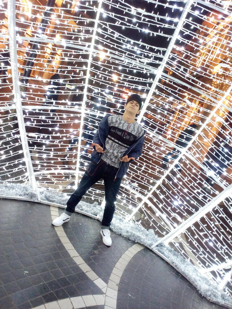  ,   Rufat, 27 ,   