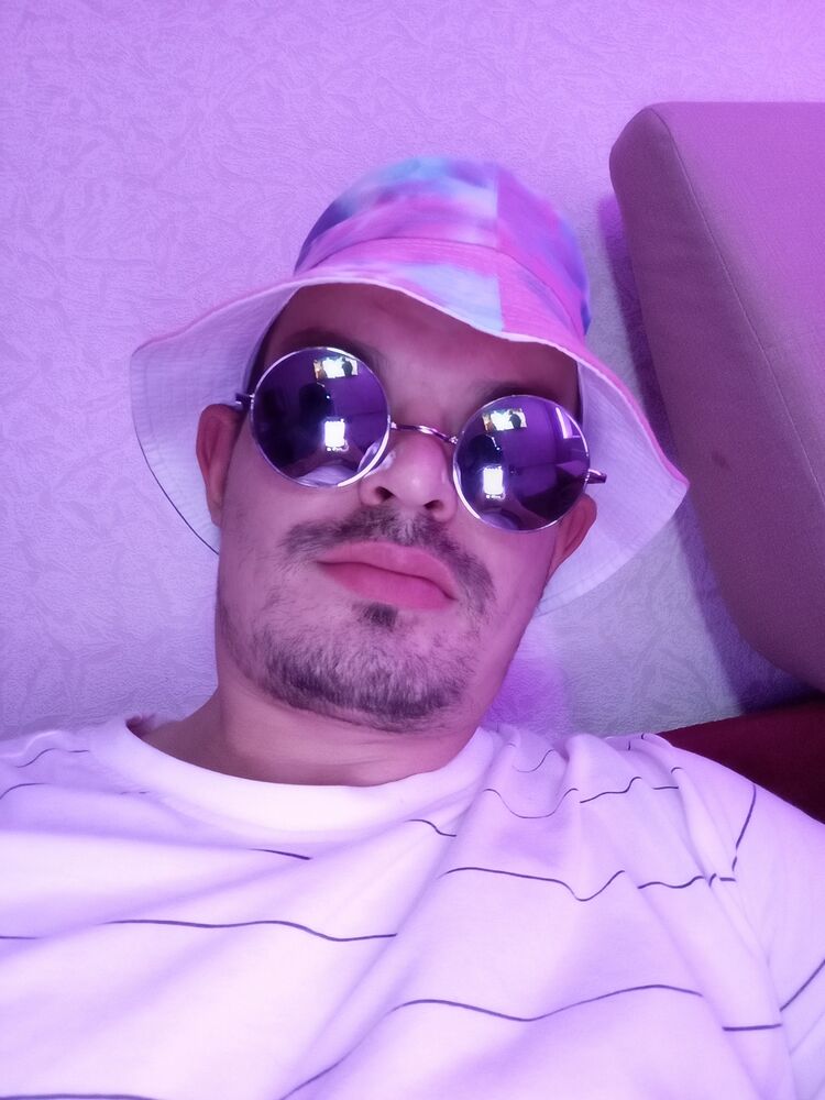  48433790  , 31 ,    