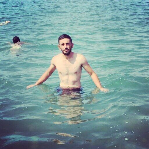  ,   Artur, 25 ,   ,   