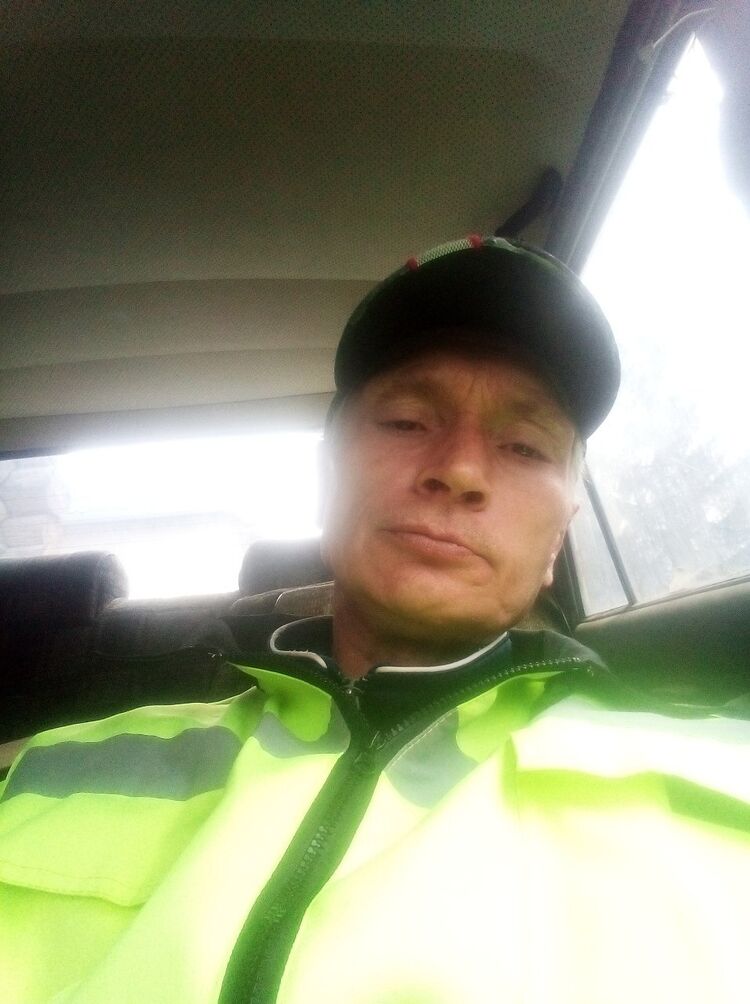  33503590  , 52 ,    