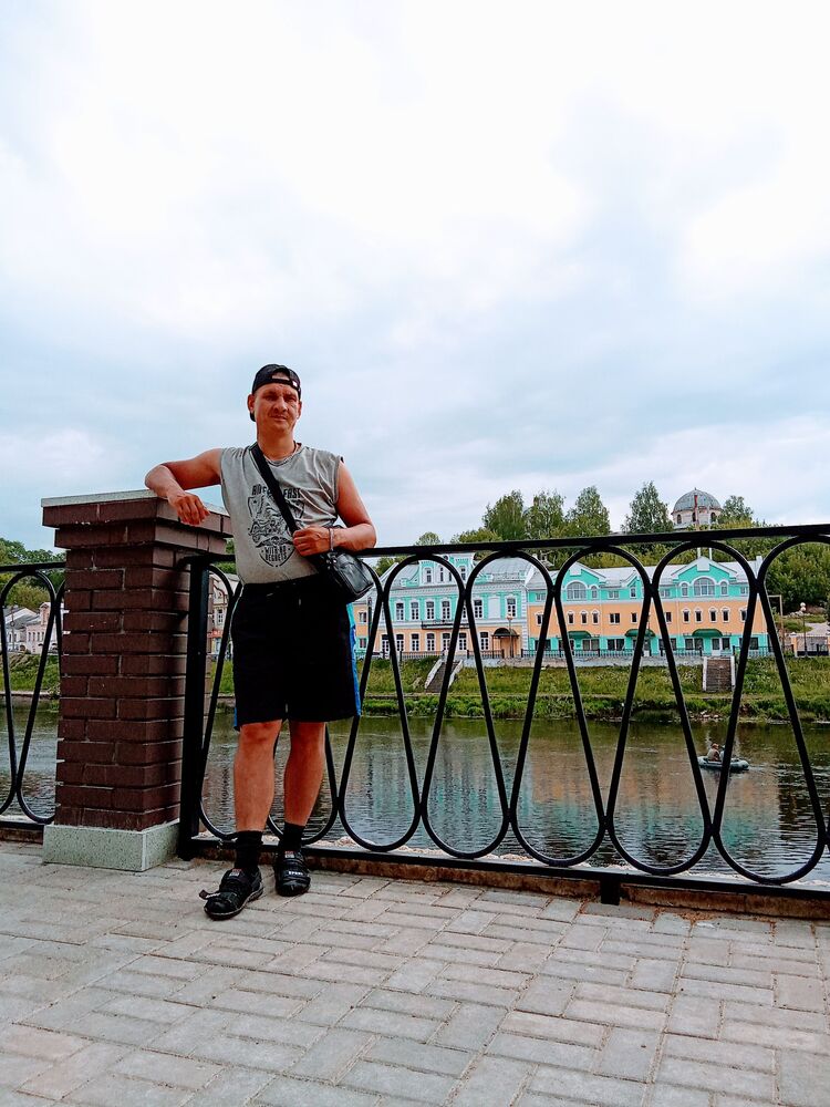  ,   Sergei, 41 ,     , c 
