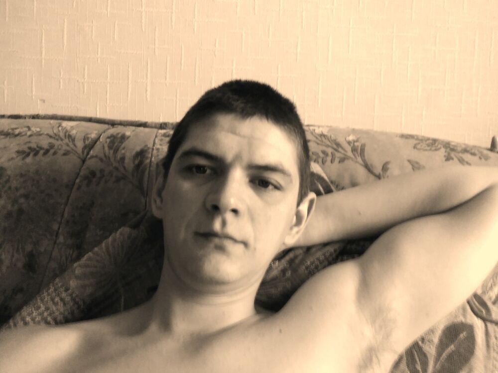  ,   Nykolay, 32 ,   