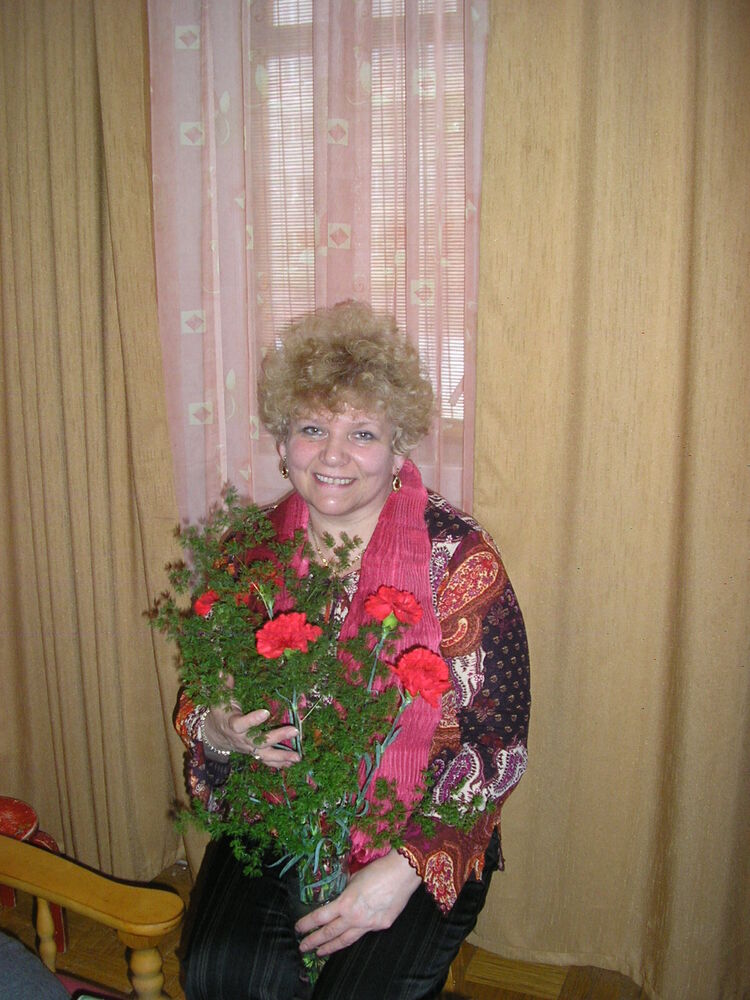  ,   Lora, 66 ,   c 