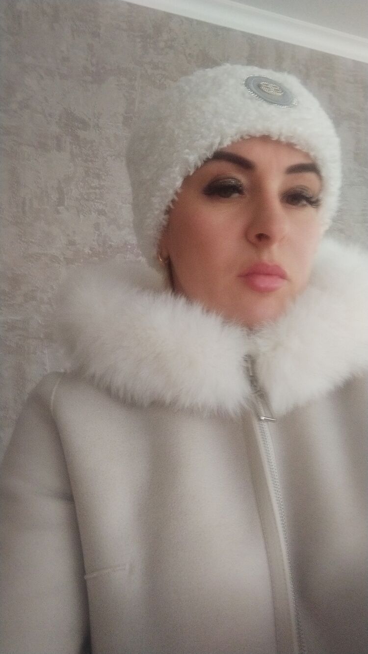  --,   , 44 ,   c 