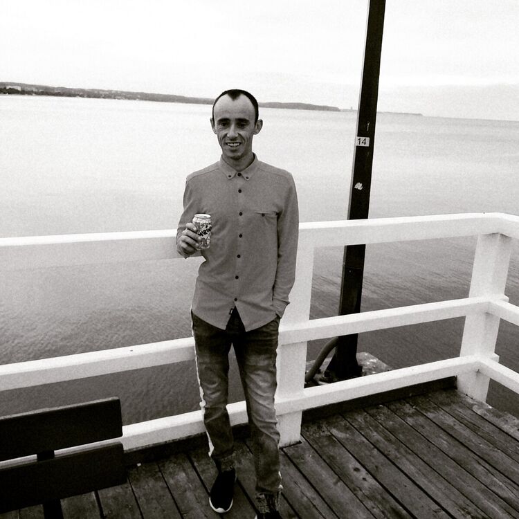  20495560  Bogdan, 31 ,    