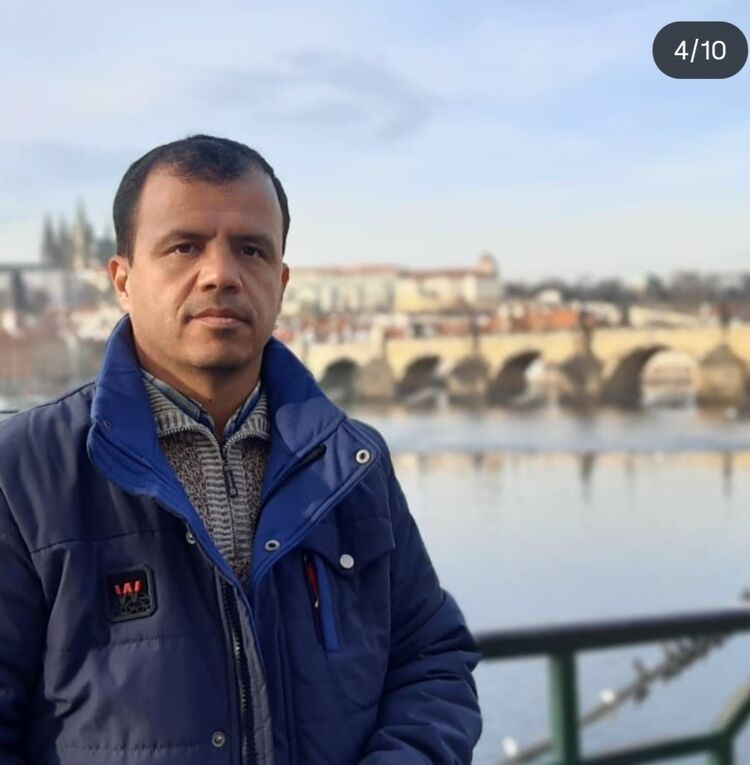  ,   Hossein, 46 ,   ,   