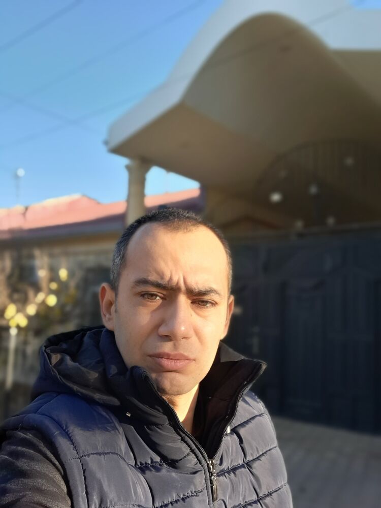  52547290  Nodir, 39 ,    