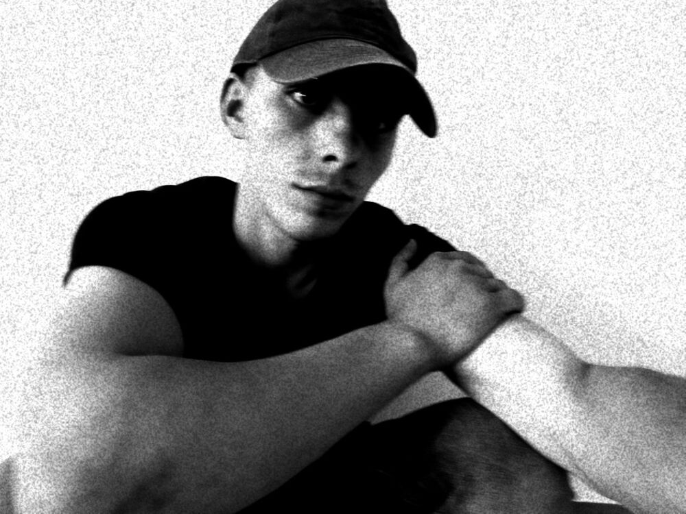  16724620  Andriy, 29 ,    Boc