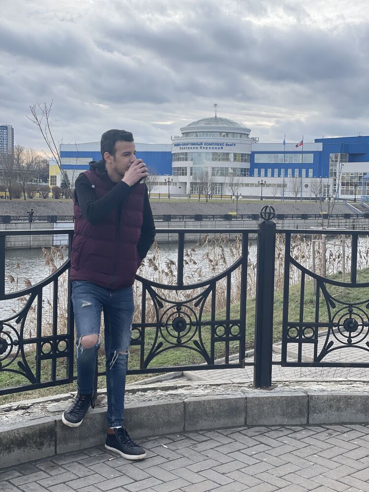  ,   Hussam, 25 ,   ,   