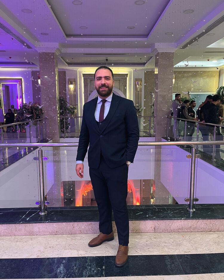  49793560  Eyad, 25 ,    